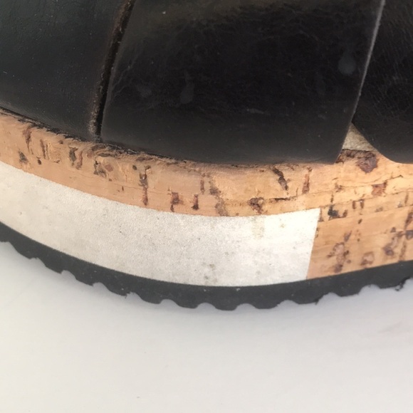 Attilio Guisti Leombruni Black 2” wedge platform strapping leather sandal Sz 39 - Picture 8 of 10